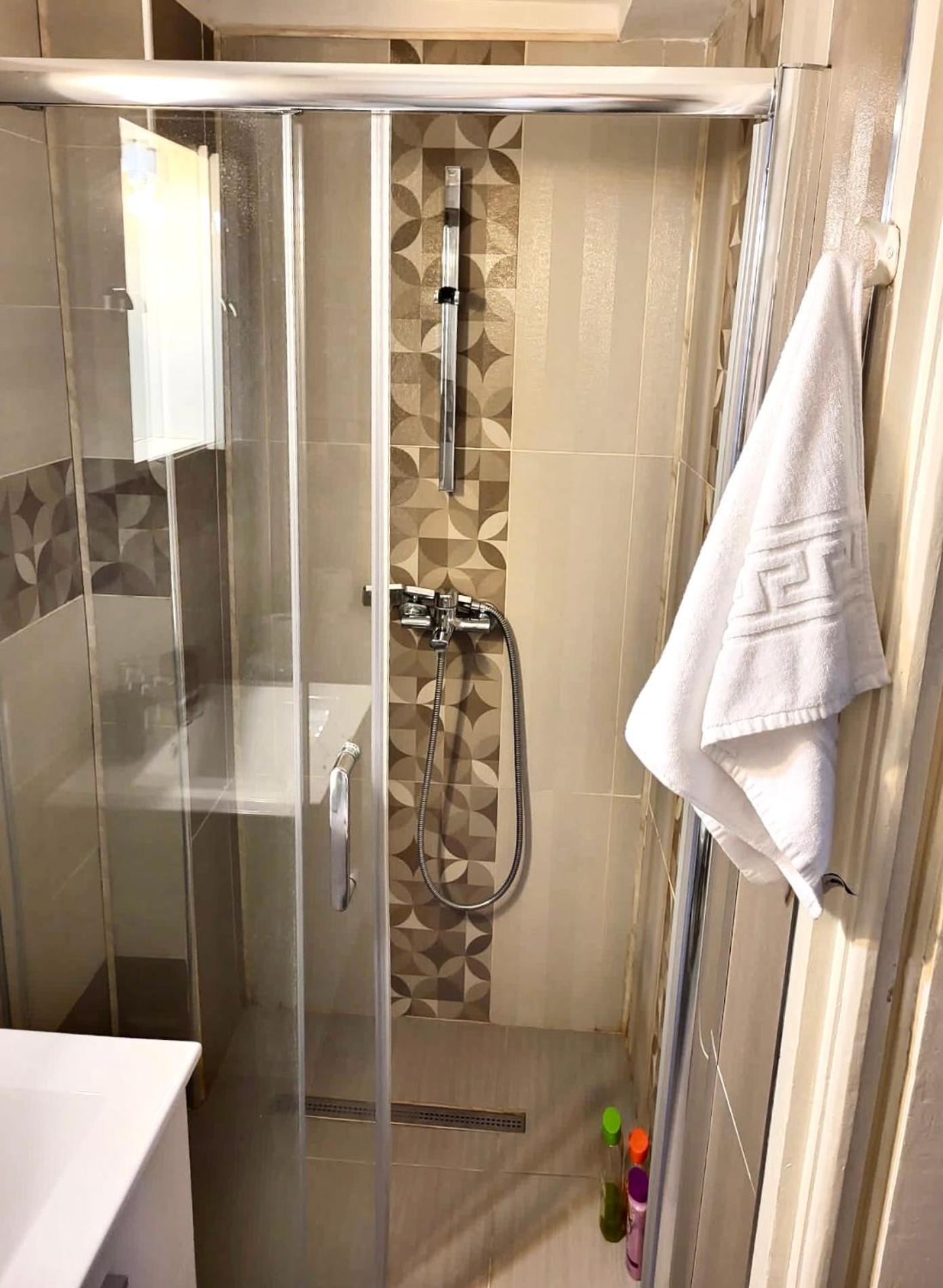 Central Park Hollywood Apartment Βουκουρέστι Εξωτερικό φωτογραφία